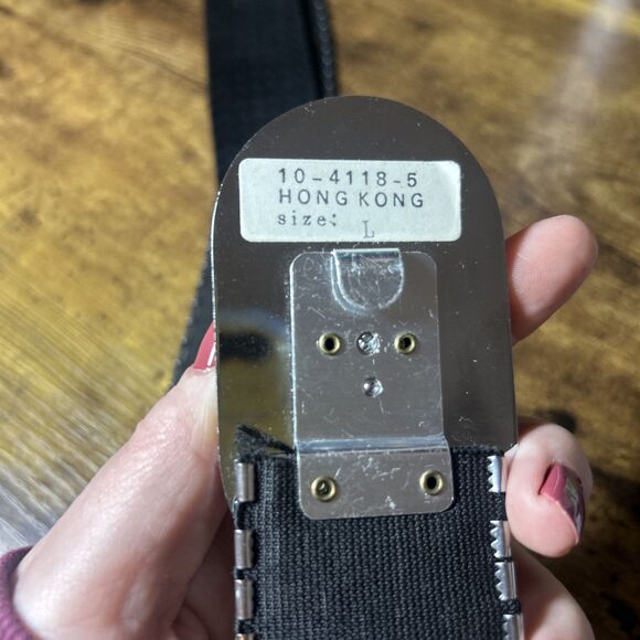 Silver Elastic Fish Scale Belt w/ Rose Medallion Sz Large Vtg Retro Disco 45” - Picture 4 of 10